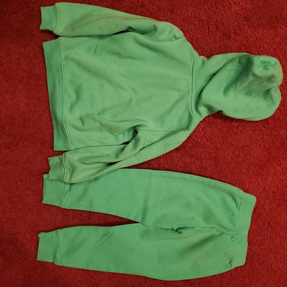 GAP Sweat Outfit - Picture 2 of 4